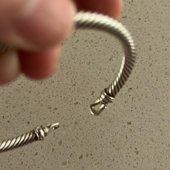 David Yurman Silver Cable Bracelet w/ pavé diamonds. EUC. Only worn a few times. - Picture 8 of 9